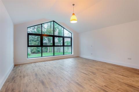 4 bedroom bungalow for sale, Maidstone Road, Staplehurst, Tonbridge