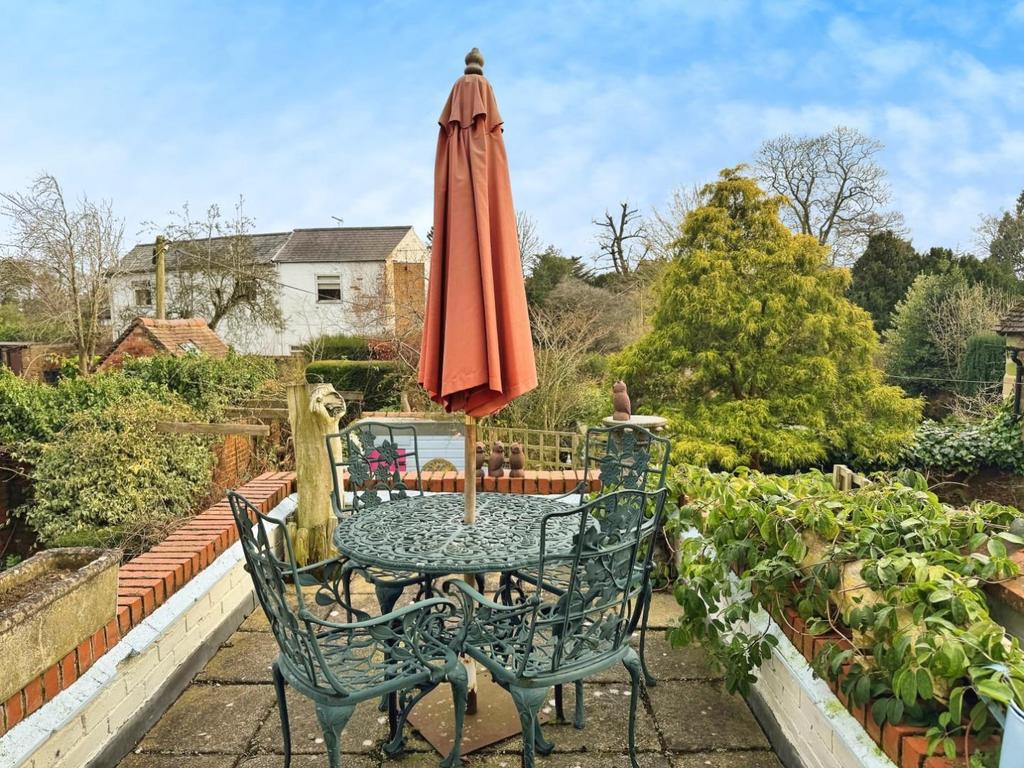 3465193e-Roof 20 Terrace.jpg