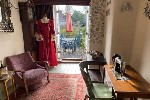 35 High Street, Warwick, CV34 4AX