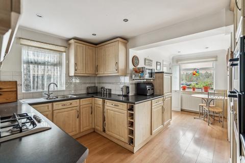 3 bedroom detached house for sale, Fieldway, Chalfont St Peter SL9