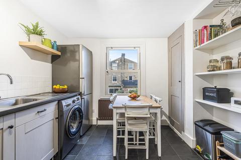 Flat 2, 8 Rattray Road, London, SW2 1BD