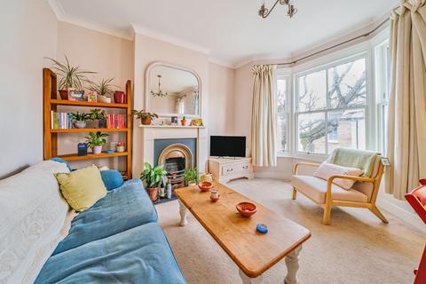 2 bedroom flat for sale, Eversleigh Road, Battersea