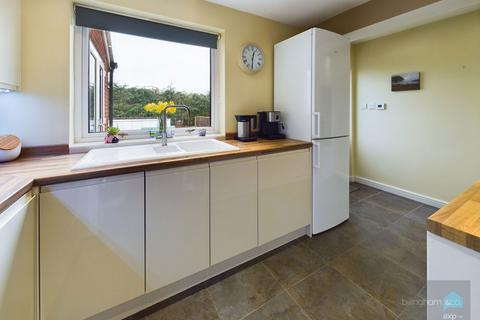 18 Elm Grove, Kinver, Stourbridge, DY7 6JG