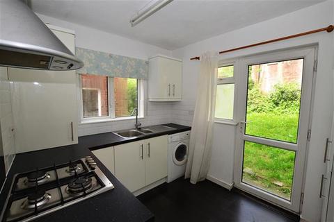 2 bedroom apartment for sale, Crescent View, Loughton, IG10