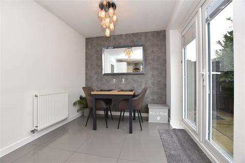 3 bedroom semi-detached house for sale, Malton Mews, Morley, Leeds, West Yorkshire