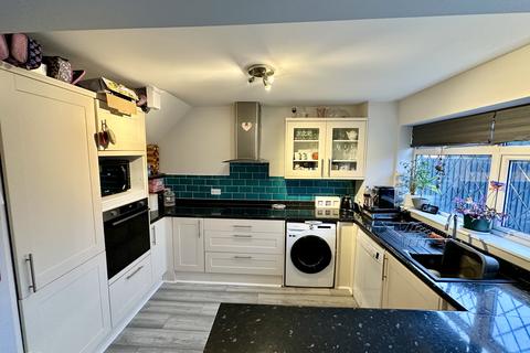 3 bedroom terraced house for sale, Woodside Park, Bordon GU35