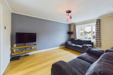 2 bedroom end of terrace house for sale, Deverill Road, Aylesbury HP21