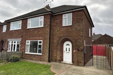 3 bedroom semi-detached house to rent, Queensway, Scunthorpe DN16