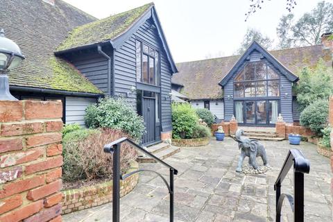 4 bedroom barn to rent, Crabbs Green, Hatfield Broad Oak, Bishop's Stortford, CM22