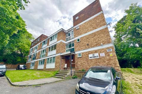 2 bedroom apartment for sale, The Martindales, Crescent Road, Luton, LU2 0AN