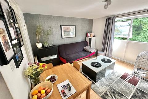 2 bedroom apartment for sale, The Martindales, Crescent Road, Luton, LU2 0AN