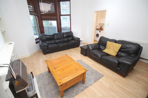 2 bedroom flat for sale, Bank Street, Greenock