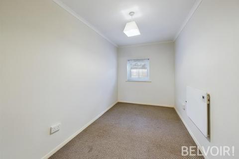 2 bedroom flat to rent, Stafford Road, Stone, ST15