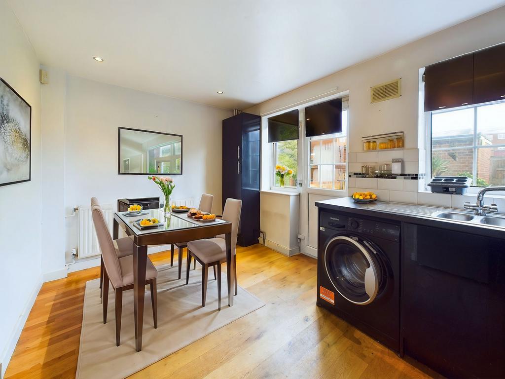 Kitchen (Virtually Furnished)