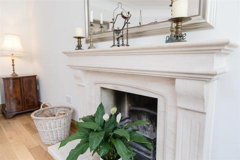 11 Riverbank Close, Wirral, CH60 8PP