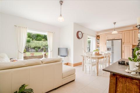 11 Riverbank Close, Wirral, CH60 8PP