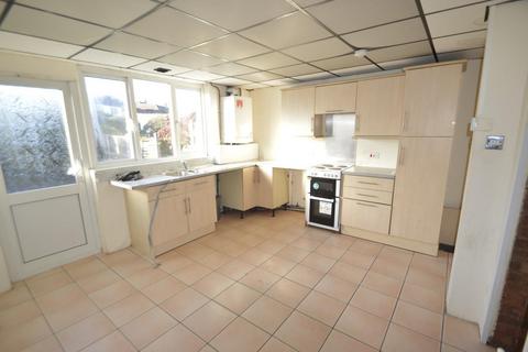 3 bedroom terraced house for sale, Naseby Road, Dagenham