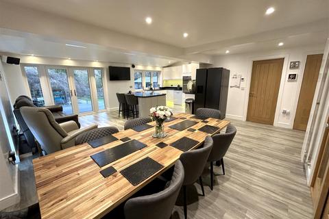 2 Mill Close, Broom, Alcester, B50 4HT