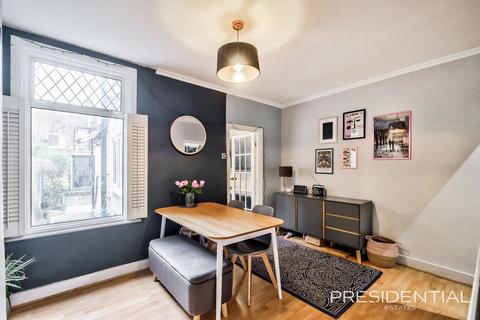 2 bedroom terraced house for sale, Walthamstow E17