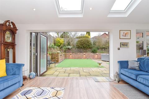 4 bedroom detached house for sale, Loxwood Road, Lovedean, Waterlooville, Hampshire