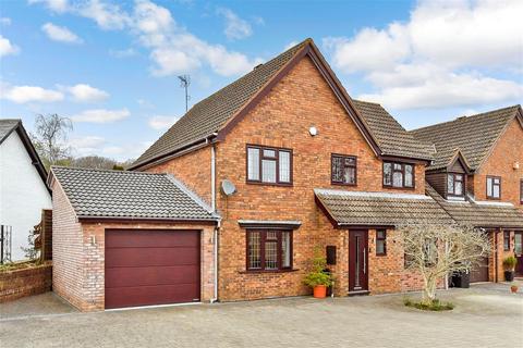 4 bedroom detached house for sale, Loxwood Road, Lovedean, Waterlooville, Hampshire