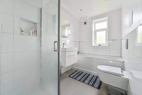 3 bedroom maisonette for sale, Coles Court, Trott Street, Battersea, London, SW11