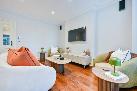 3 bedroom flat to rent, Hamlet Gardens, Hammersmith, London, W6