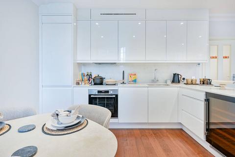 3 bedroom flat to rent, Hamlet Gardens, Hammersmith, London, W6