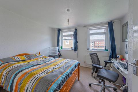 4 bedroom terraced house to rent, Saltwell Street, Poplar, London, E14