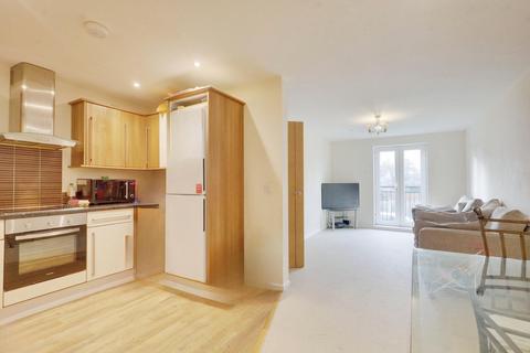 2 bedroom apartment for sale, Prince Avenue, Westcliff-on-sea, SS0