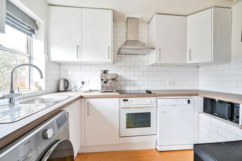 1 bedroom flat to rent, Collinson Walk, Southwark, London, SE1