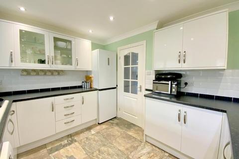 93 Barnoldby Road, Waltham, Grimsby, DN37 0DR