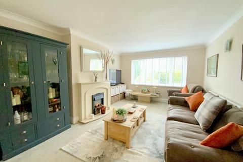 93 Barnoldby Road, Waltham, Grimsby, DN37 0DR