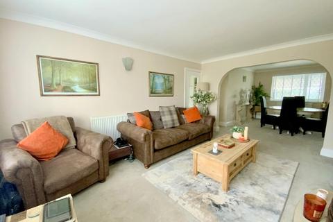 93 Barnoldby Road, Waltham, Grimsby, DN37 0DR