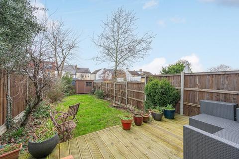 3 bedroom terraced house to rent, Birkbeck Road, Beckenham, BR3