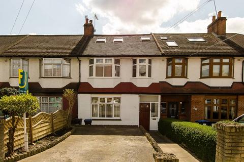 4 bedroom house to rent, Ecclesbourne Gardens, Palmers Green, London, N13