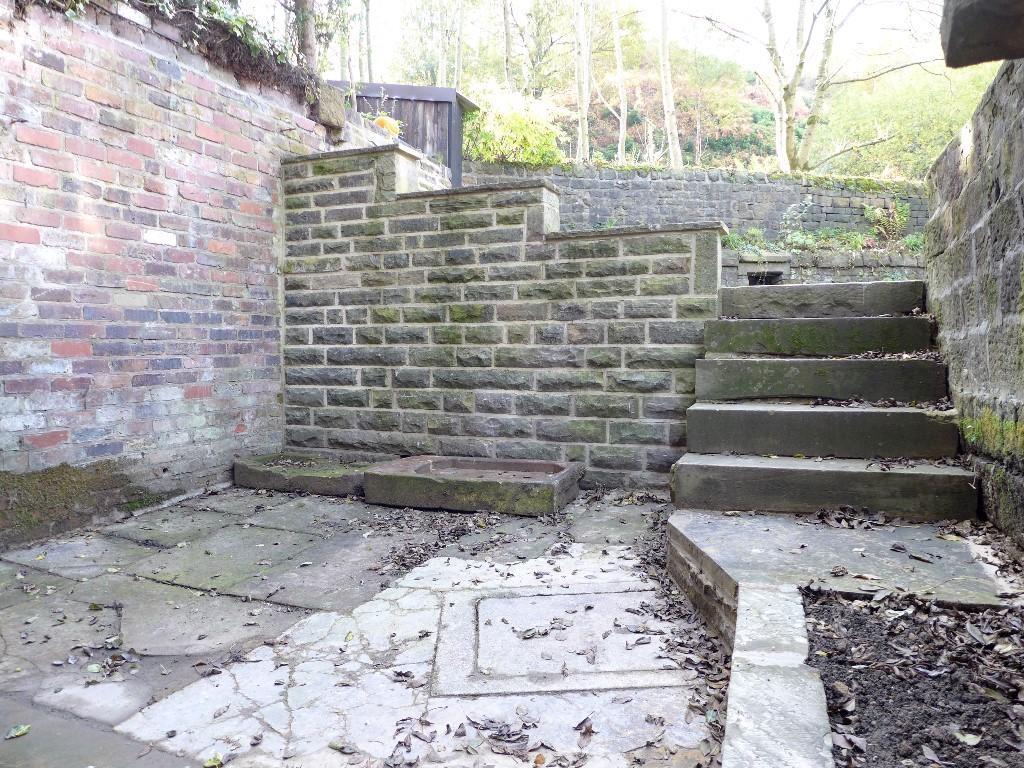 Photograph 2
