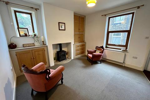 2 bedroom end of terrace house to rent, Pellon Street, Todmorden, OL14