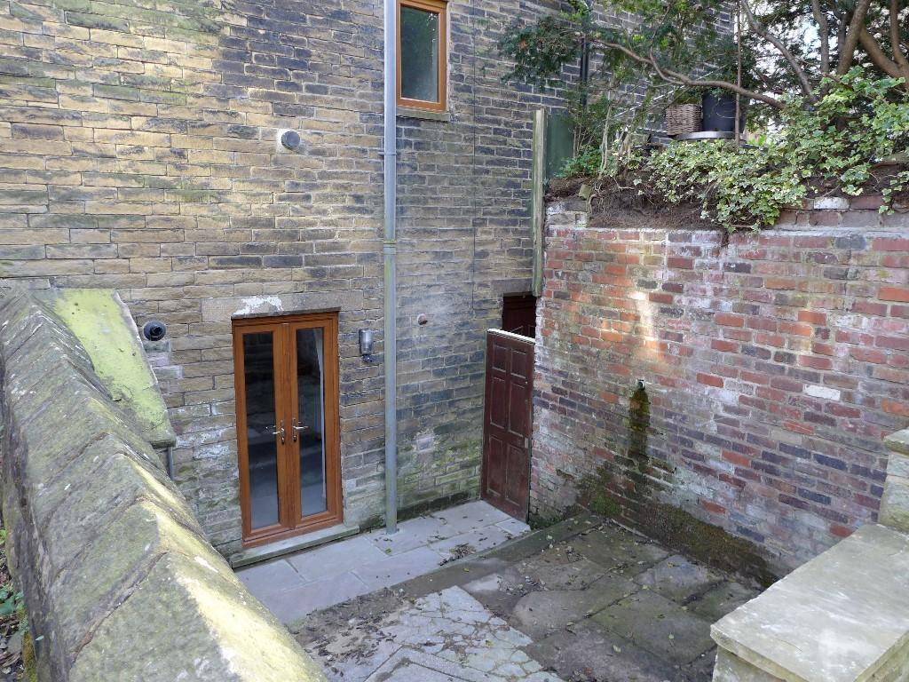 Photograph 5