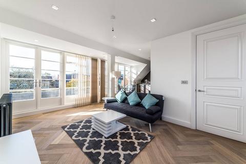 1 bedroom flat for sale, Kidderpore Avenue, Hampstead, NW3