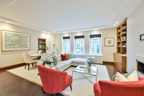 3 bedroom flat for sale, Elm Park Gardens, Chelsea, London, SW10