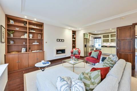 3 bedroom flat for sale, Elm Park Gardens, Chelsea, London, SW10