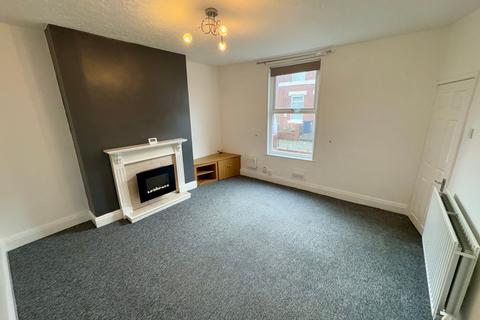 2 bedroom terraced house to rent, Garden Place, Darlington DL3