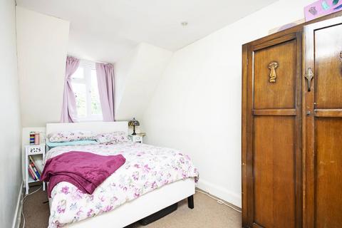 1 bedroom flat to rent, Golders Green Road, Golders Green, London, NW11