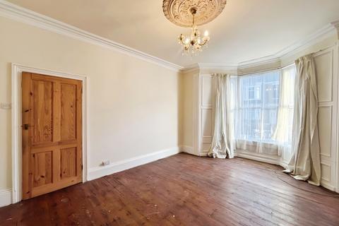 2 bedroom ground floor flat for sale, Stanhope Road, South Shields