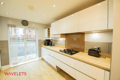 26 Waverley Walk, Waverley, Rotherham, S60 8BB