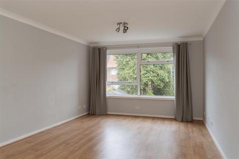 2 bedroom apartment for sale, Pound Road, Surrey SM7