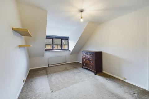 2 bedroom semi-detached house to rent, Banff Close, Cambridge, Cambridgeshire