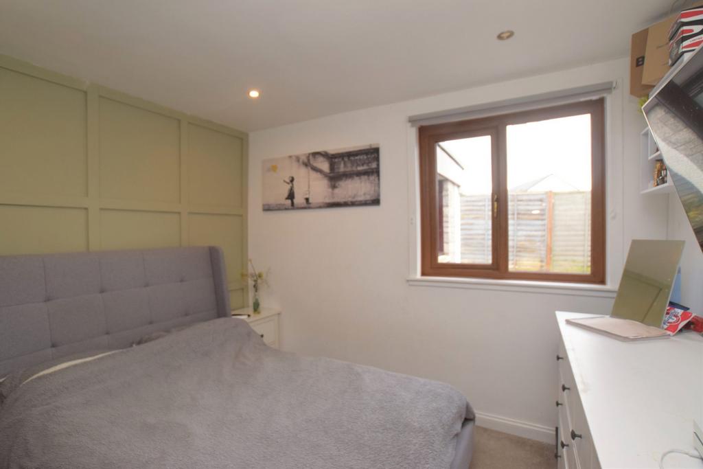 Loganbrae, Loganbarns Road, Dumfries, DG1 4 BZ - Gr