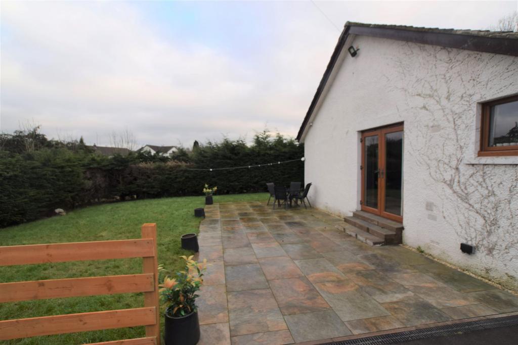 Loganbrae, Loganbarns Road, Dumfries, DG1 4 BZ - Gr